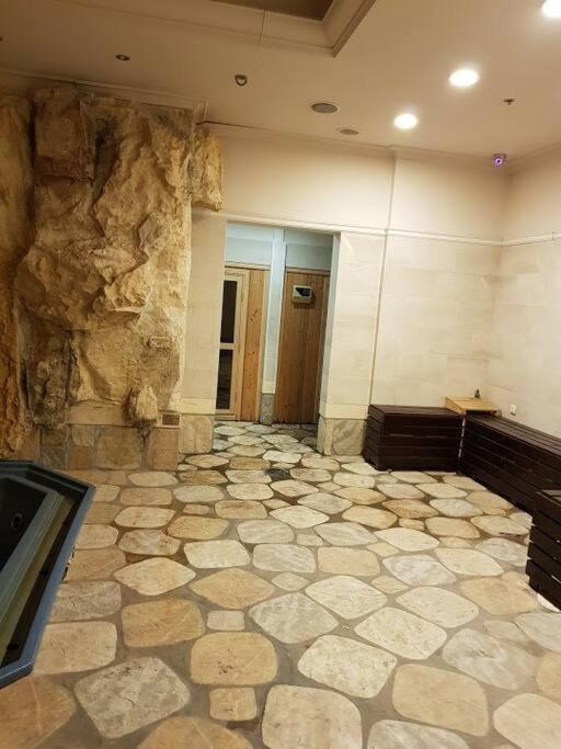 La-Palmore Luxury Apart-Residense Resort With Pool First Line Sea Side Eilat Ngoại thất bức ảnh